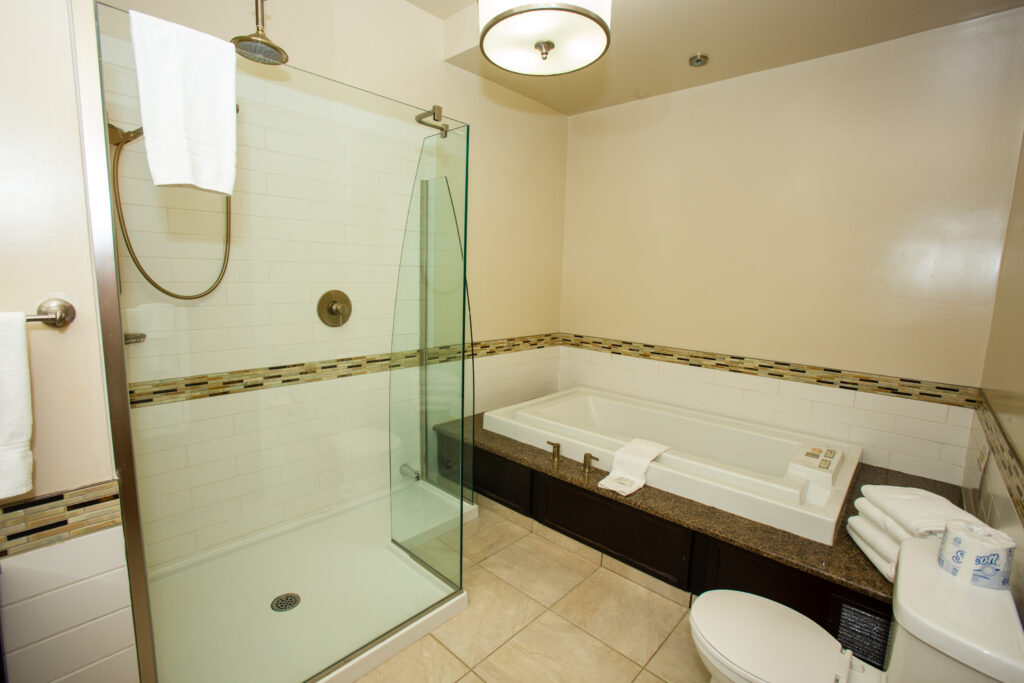 Oak Jacuzzi Upper Floor