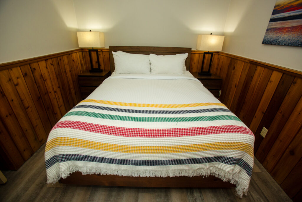0237-Blue_Water_Cottage