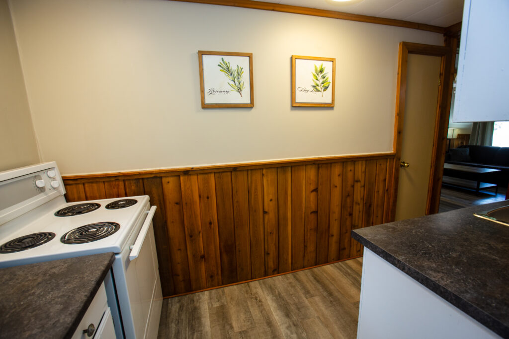 0246-Blue_Water_Cottage