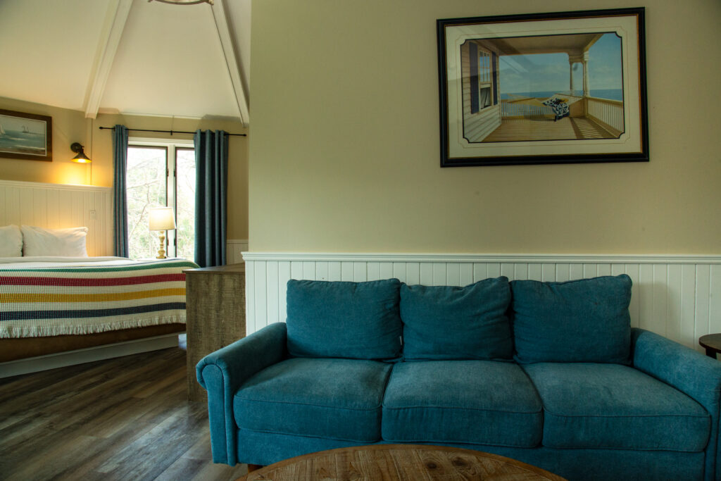 0256-Honeymoon_Cottage
