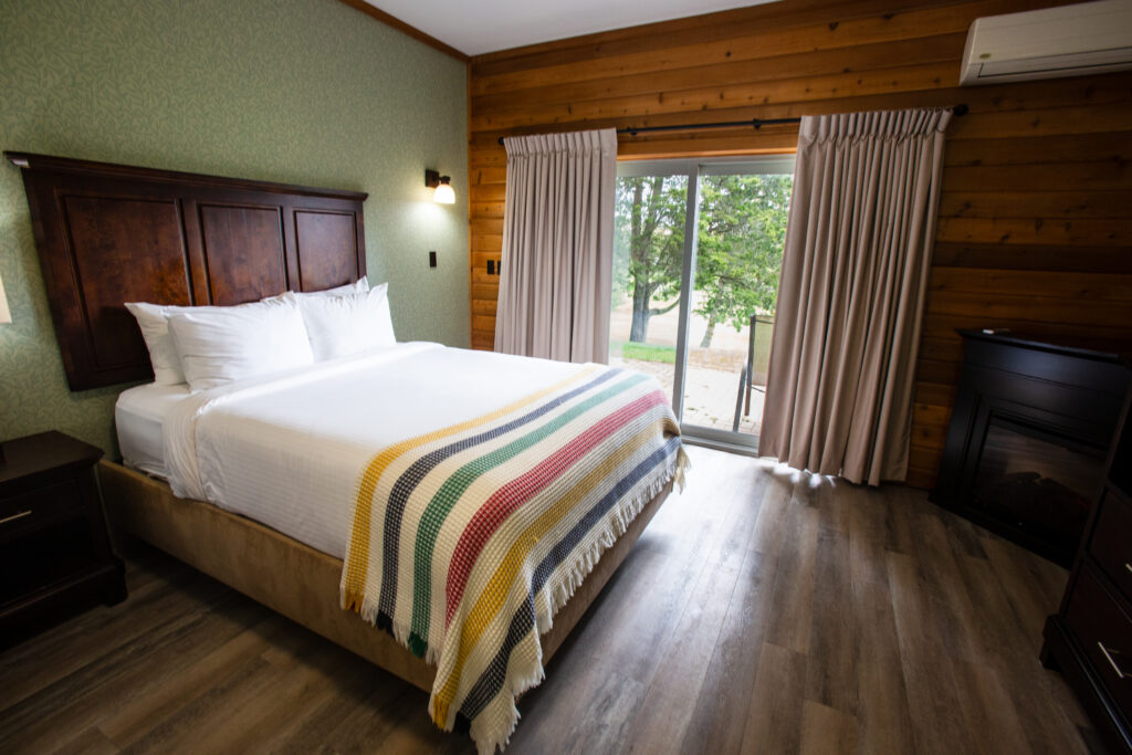 Main Deluxe Lower Floor